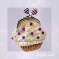 Cupcake Coin Purse with Kiss Clasp