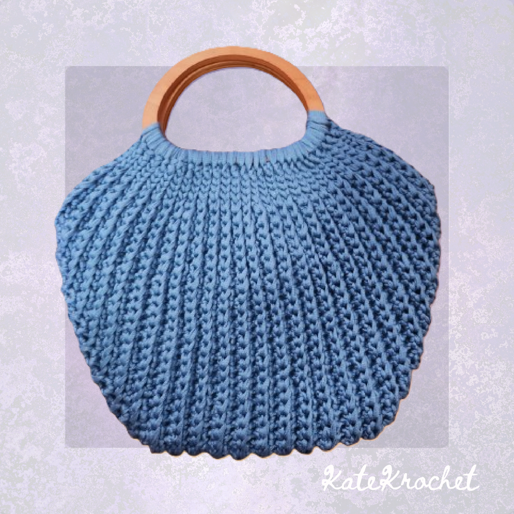 Handmade Ribbed Shell Lined Bag