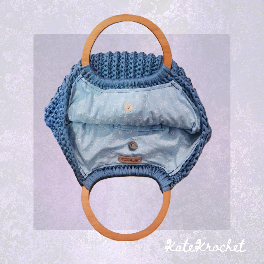 Handmade Ribbed Shell Lined Bag