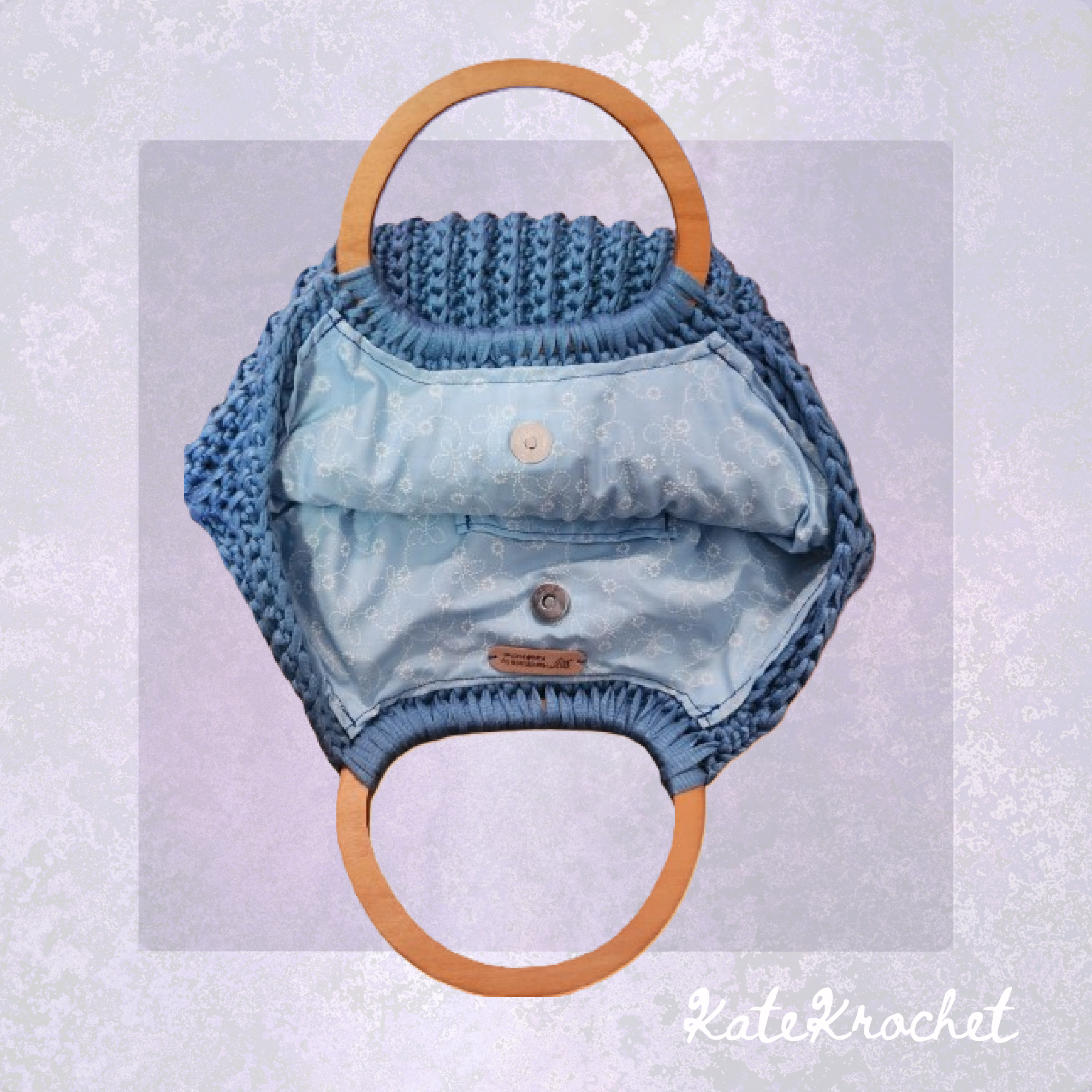 Handmade Ribbed Shell Lined Bag